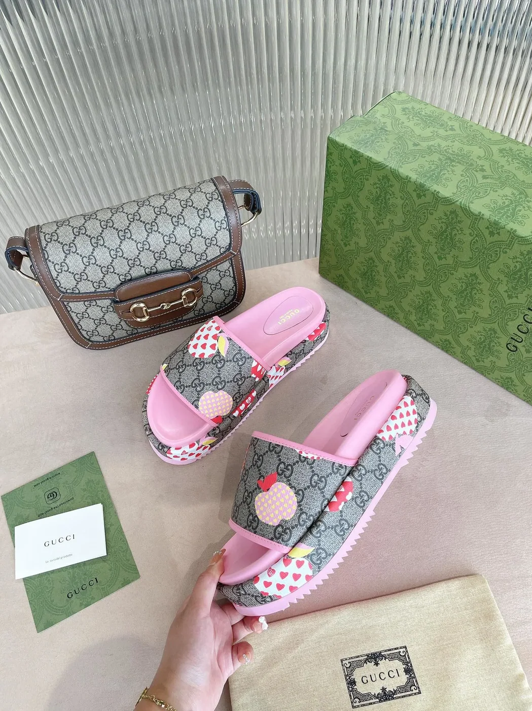 Gucci GG Blooms Supreme Floral Slide Sandal By Canvas Fabric Pink