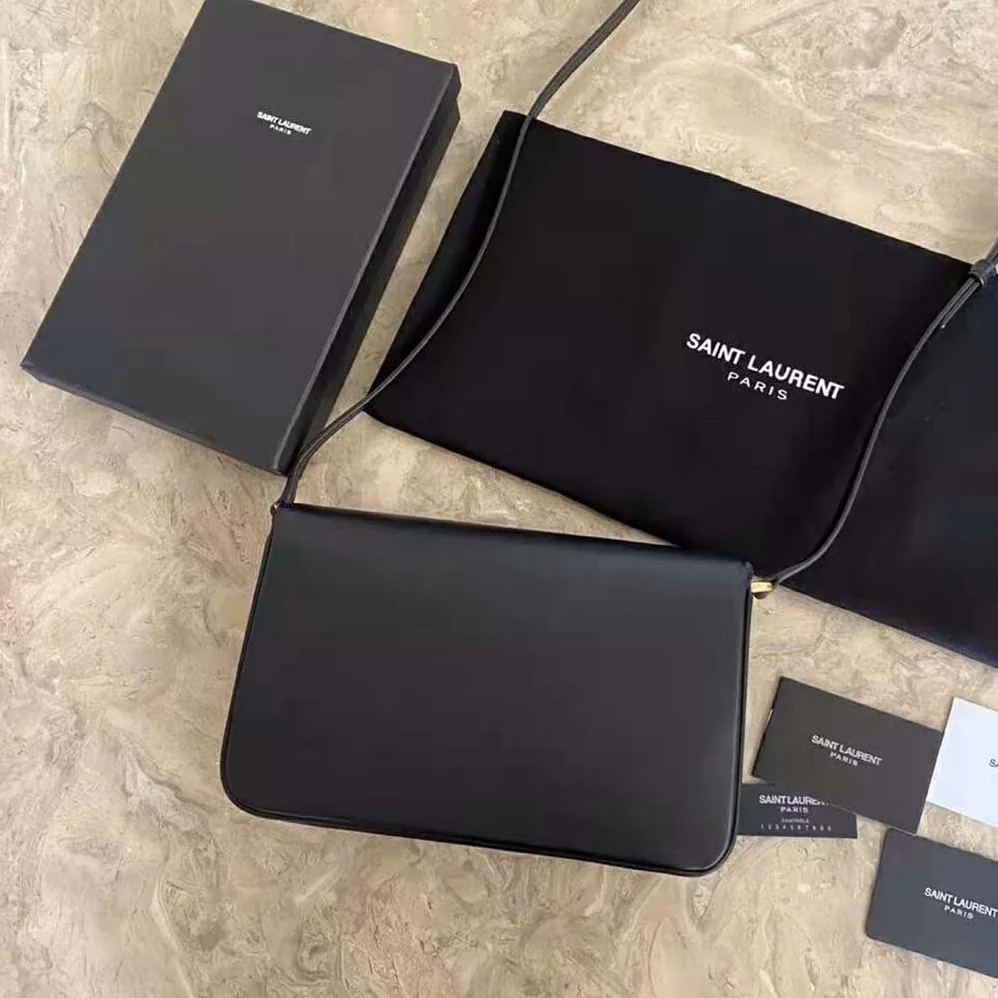 Saint Laurent YSL LE Maillon Satchel in Smooth Leather for Women in Black Saint Laurent YSL LE Maillon Satchel in Smooth Leather for Women in Black