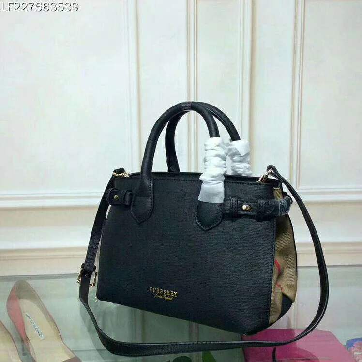 Burberry Small Banner Bag in Leather and House Check in Black