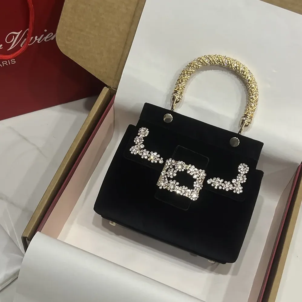 Roger Vivier Cabas Jewel Efflorescence Mini Bag in Velvet for Women in Black Roger Vivier Cabas Jewel Efflorescence Mini Bag in Velvet for Women in Black