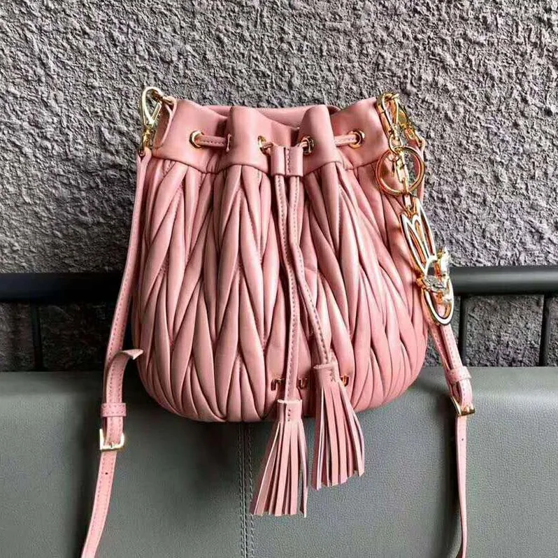 Miu Miu Matelasse Leather Bag for Women in Pink Miu Miu Matelasse Leather Bag for Women in Pink