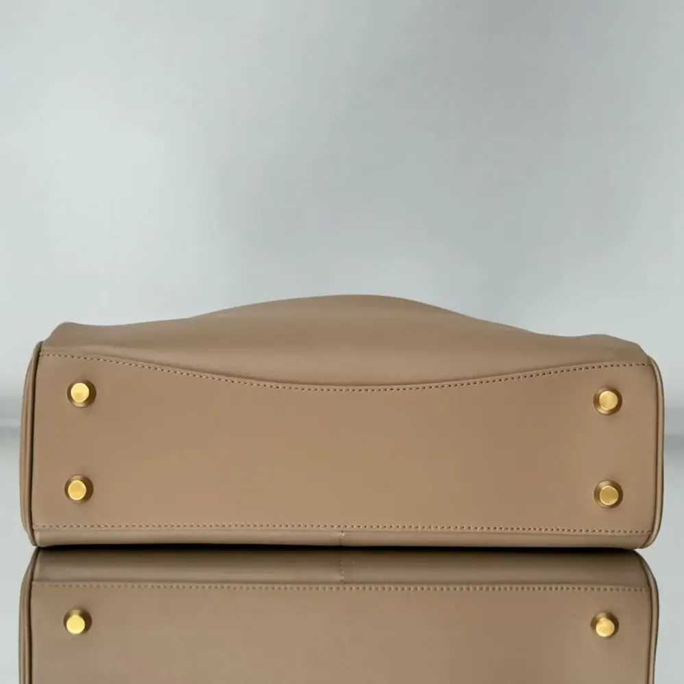 Balenciaga Rodeo Handbag Medium In latte Smooth Calfskin Aged for Women in gold Hardware