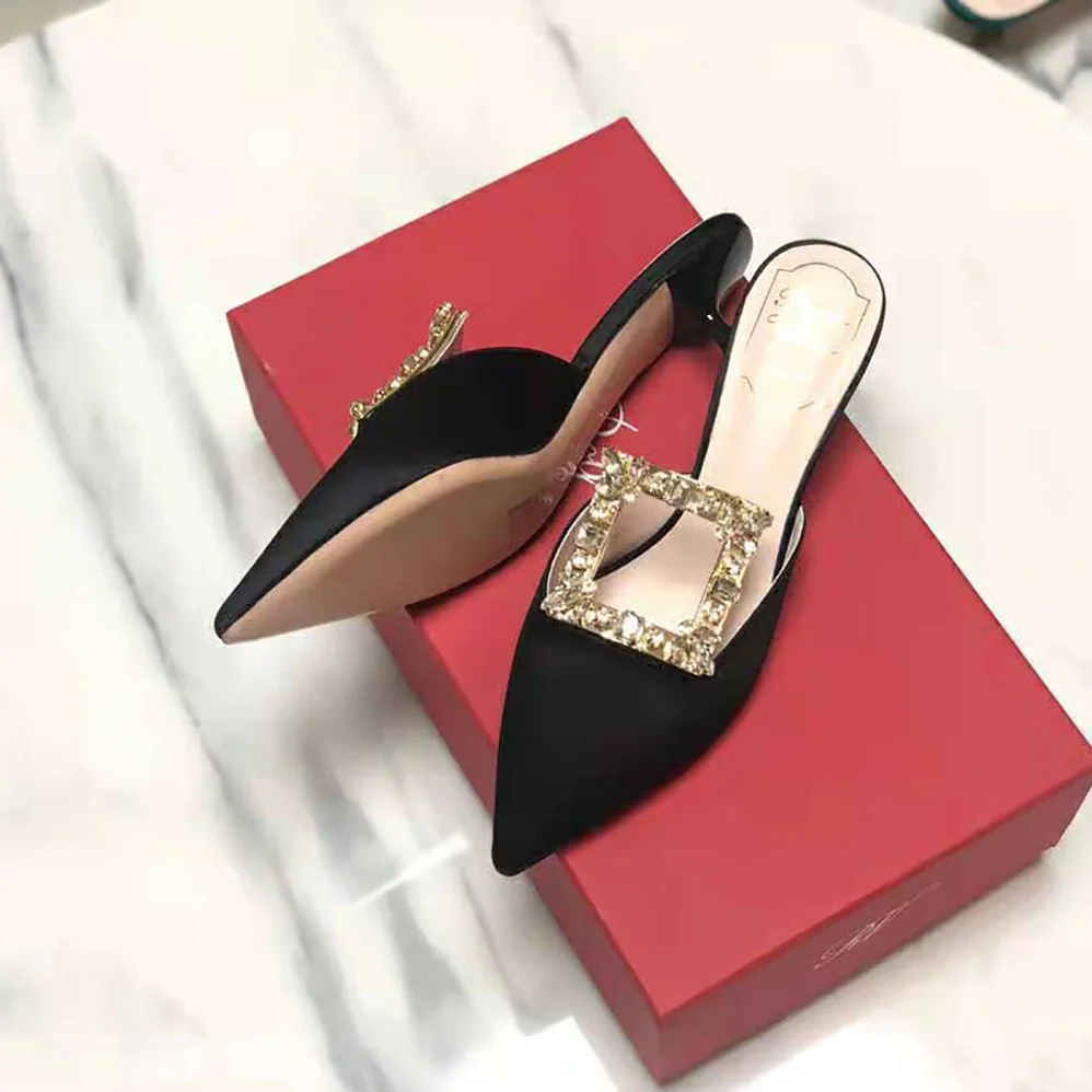 Roger Vivier Broche Vivier Buckle Mules in Satin 4.5 cm Heel for Women in Black