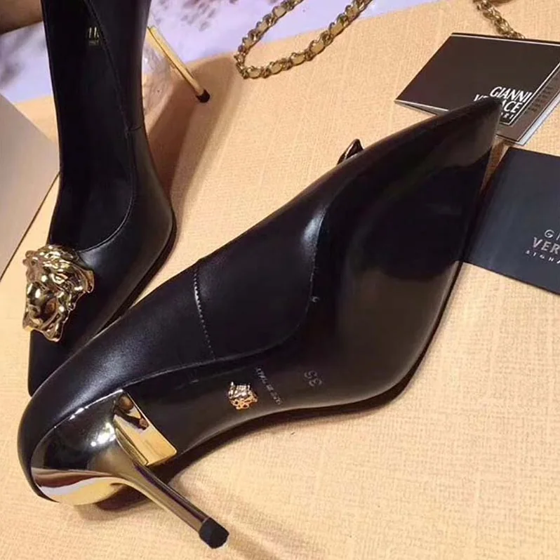 Versace Shoes Palazzo Pumps 110mm Heel for Women in Black Versace Shoes Palazzo Pumps 110mm Heel for Women in Black