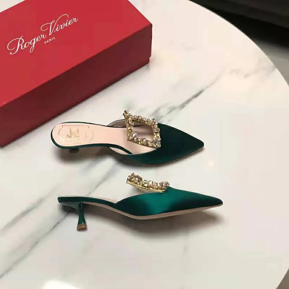 Roger Vivier Broche Vivier Buckle Mules in Satin 4.5 cm Heel for Women in Green Roger Vivier Broche Vivier Buckle Mules in Satin 4.5 cm Heel for Women in Green