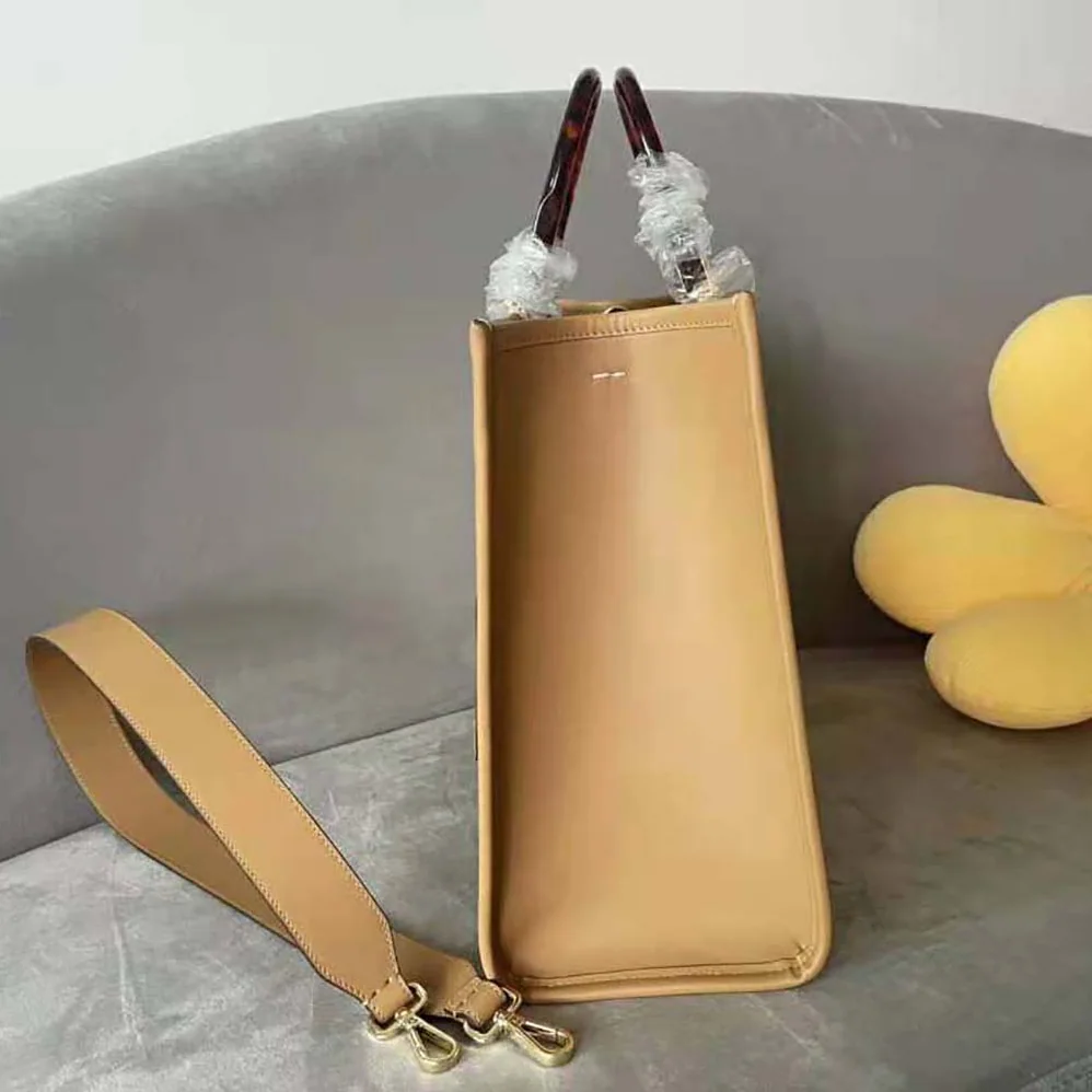 Fendi Sunshine Medium Light Brown Leather and Elaphe Shopper Bag for Women