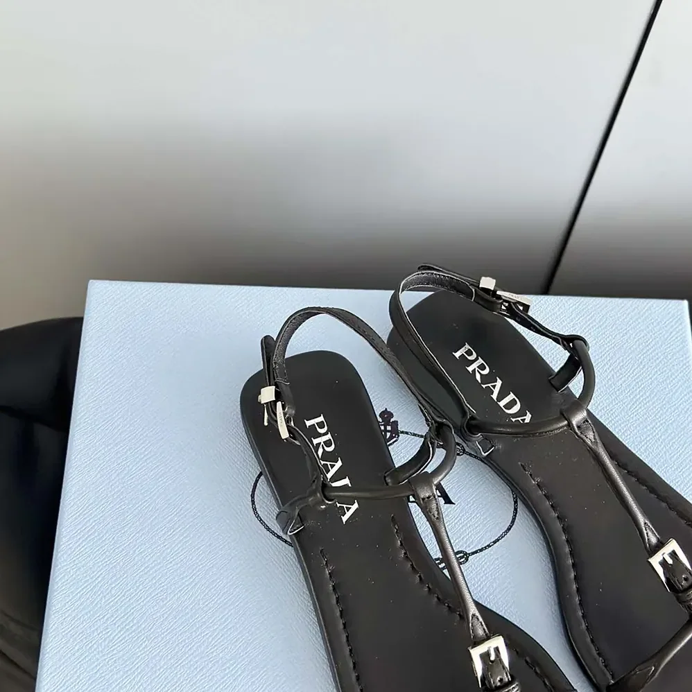 Prada Flat Leather Sandals for Women in Black Prada Flat Leather Sandals for Women in Black