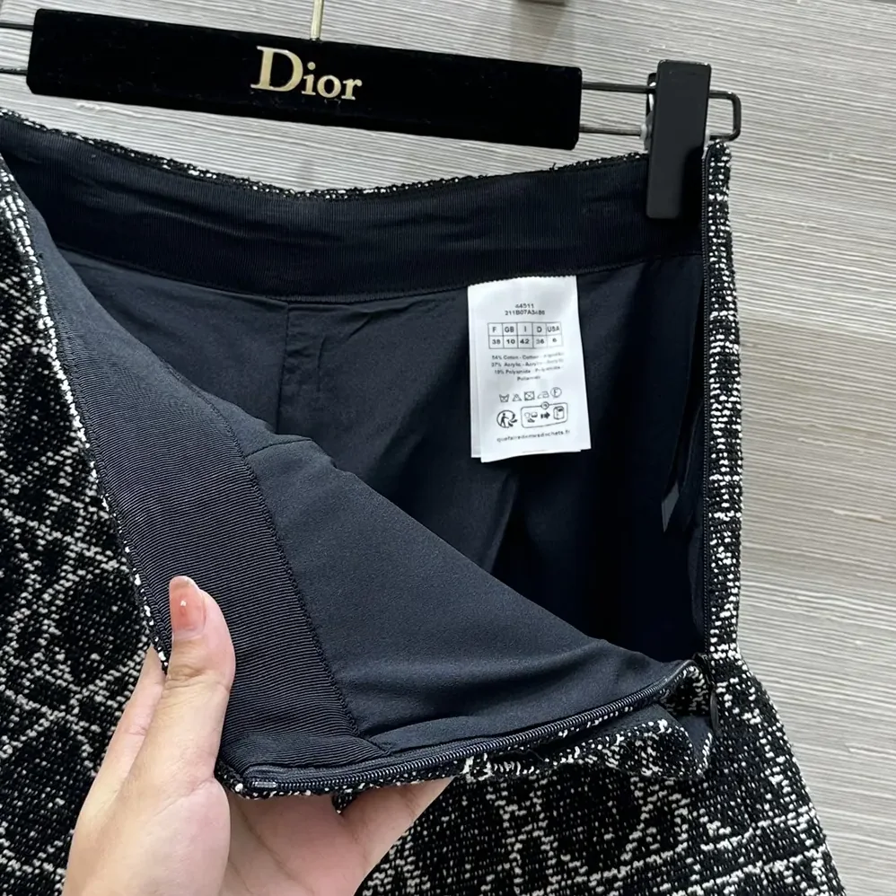 Dior Macrocannage Shorts Black and White Cotton Blend Tweed for Women Dior Macrocannage Shorts Black and White Cotton Blend Tweed for Women