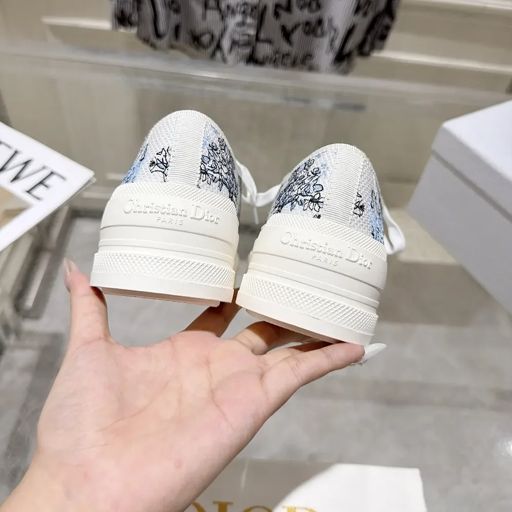 Dior Dioriviera Walk'n'Dior Sneaker White and Blue Toile de Jouy Floral Garden Embroidered Cotton for Women Dior Dioriviera Walk'n'Dior Sneaker White and Blue Toile de Jouy Floral Garden Embroidered Cotton for Women