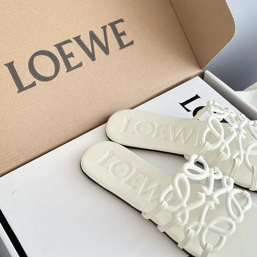 Loewe Petal Anagram Slide in Soft Calfskin for Women in White
