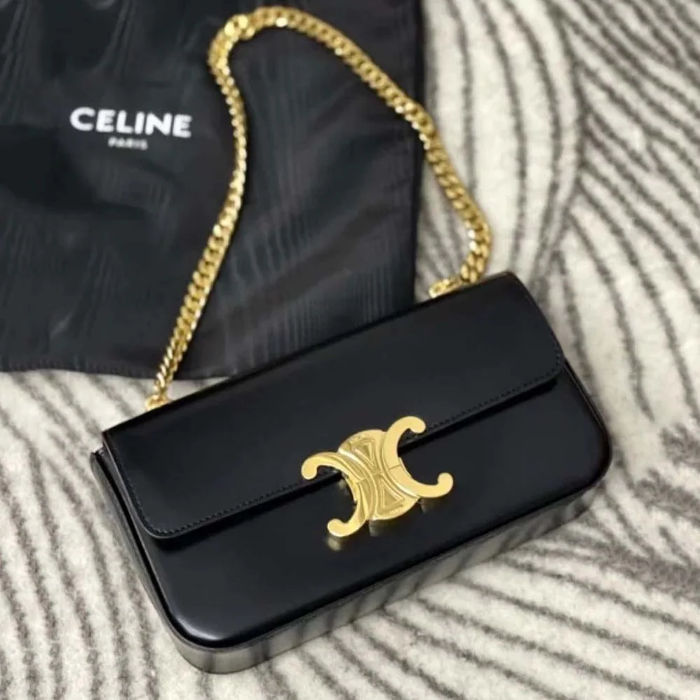 Celine Chain Shoulder Bag Triomphe in Shiny Calfskin for Women in Black