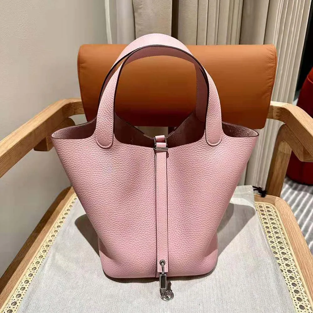 Hermes Picotin Lock 22cm in Clémence leather for Women in Pink Hermes Picotin Lock 22cm in Clémence leather for Women in Pink