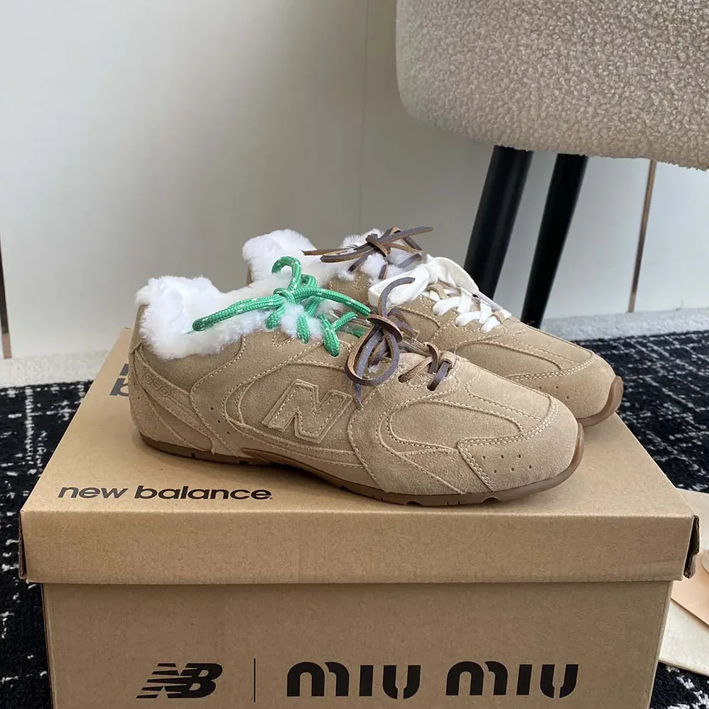 Miu Miu New Balance X Miu Miu 530 SL Bleached Leather Sneakers for Women Miu Miu New Balance X Miu Miu 530 SL Bleached Leather Sneakers for Women