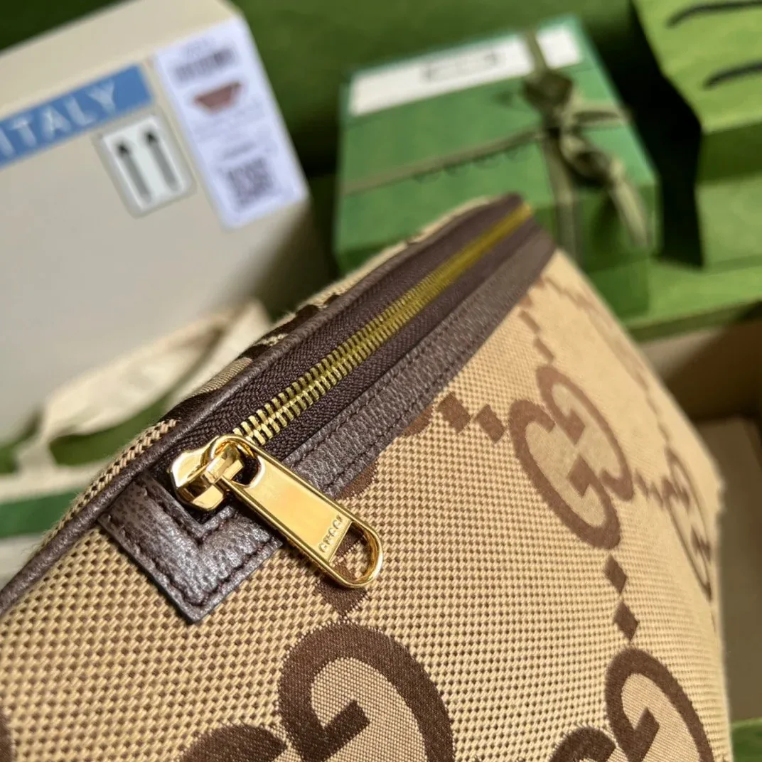 Gucci Jumbo GG Belt Bag Camel And Ebony Jumbo GG Canvas / Gucci Jumbo GG Belt Bag Camel And Ebony Jumbo GG Canvas /