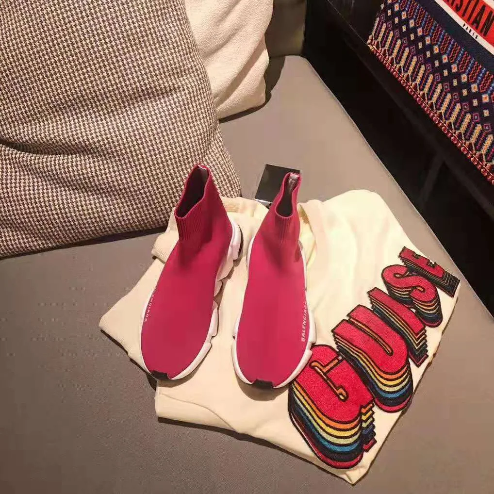 Balenciaga Speed Trainers in Knit and Balenciaga Logo for Women in Rose