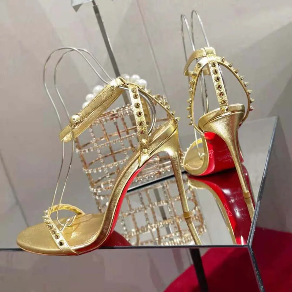 Christian Louboutin So Me 100 mm Heel Height for Women in Gold