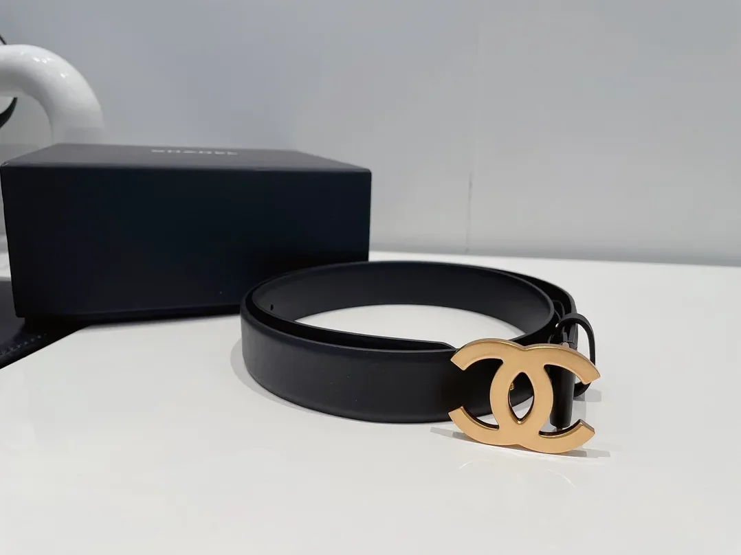 Chanel Gold Tone Interlocking C Buckle Belt Black