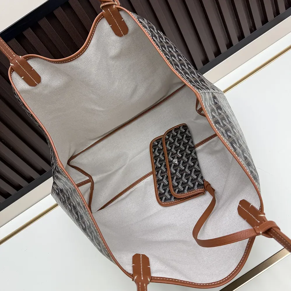 Goyard Saint Louis Gm Bag for Unisex in Tan Goyard Saint Louis Gm Bag for Unisex in Tan