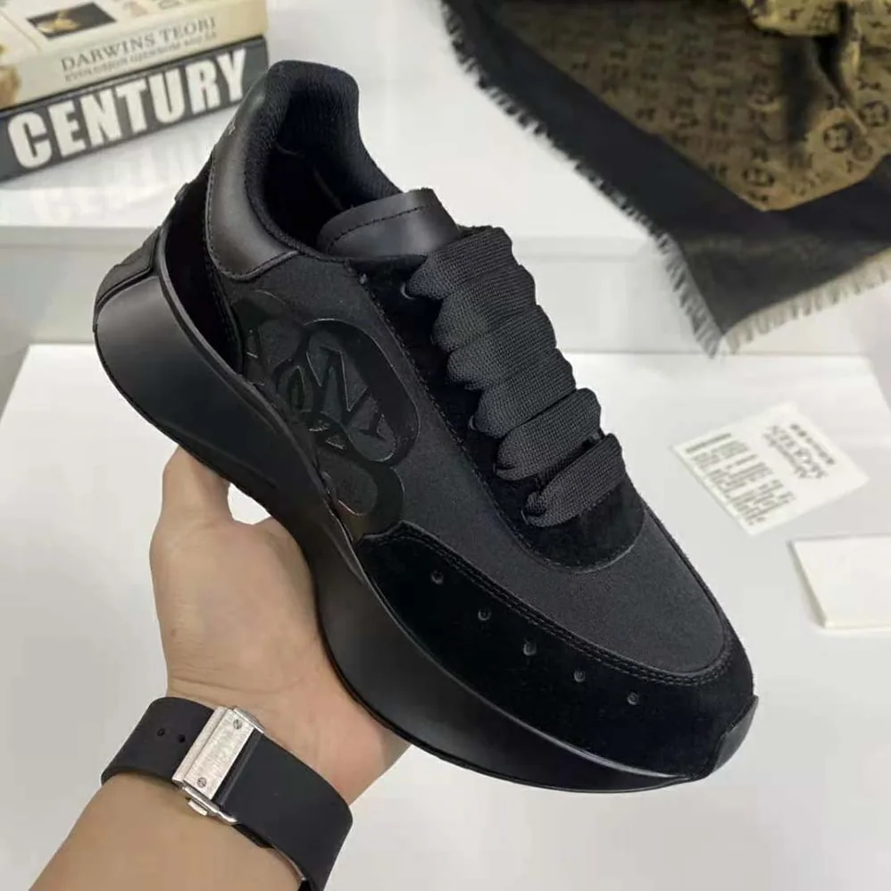 Alexander Mcqueen Sprint Runner in Calf Leather for Unisex in Black