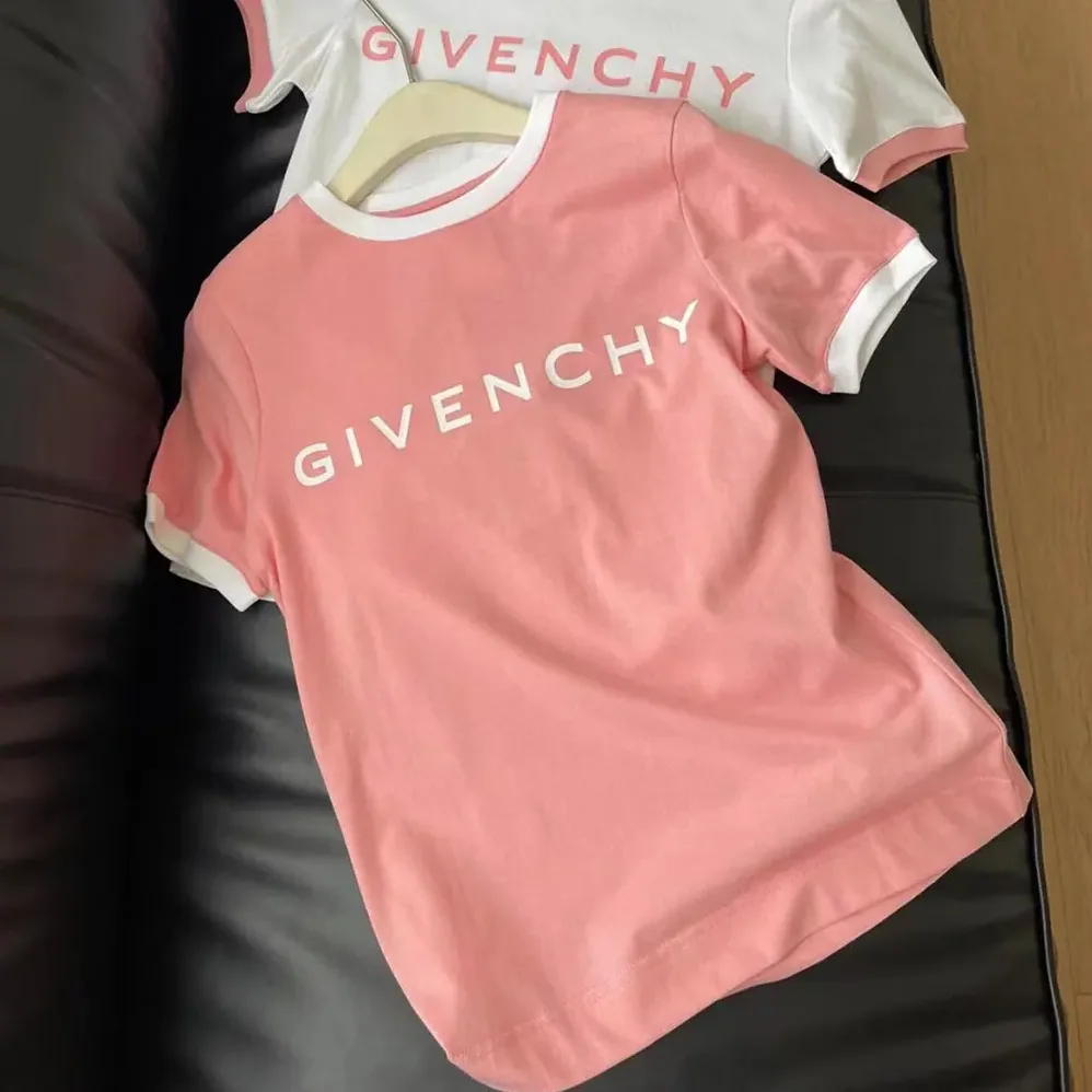 Givenchy Archetype Slim Fit T-shirt in Cotton for Women in Pink/White