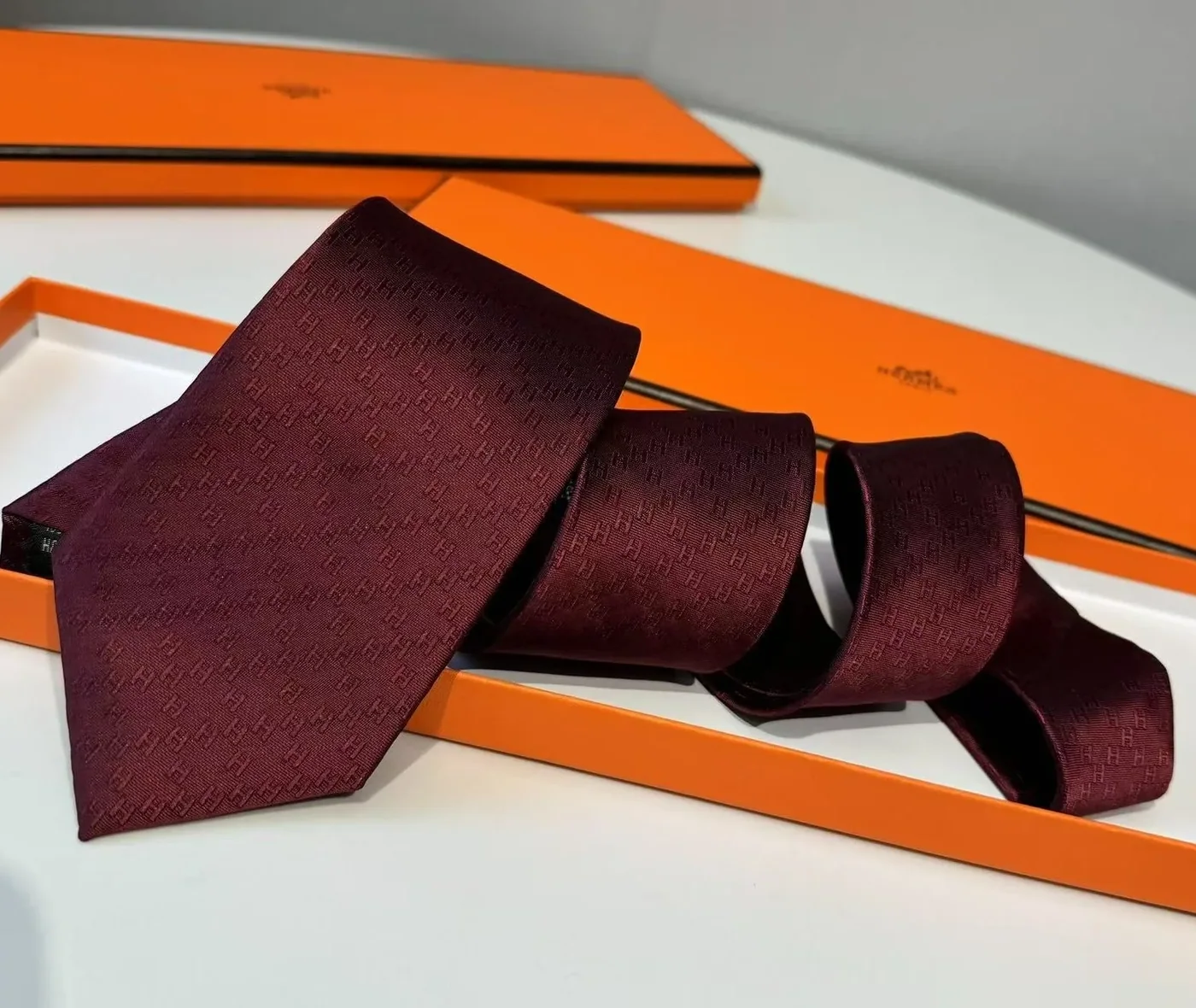 Hermes Faconnee H Tie Red