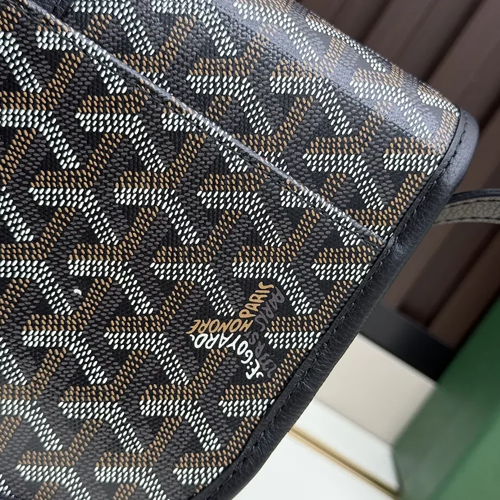 Goyard Belvedere Mm Bag for Unisex in Black Goyard Belvedere Mm Bag for Unisex in Black