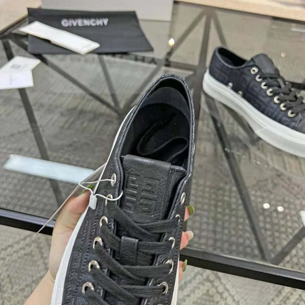 Givenchy Sneakers City in 4G Embroidered Canvas for Unisex in Black