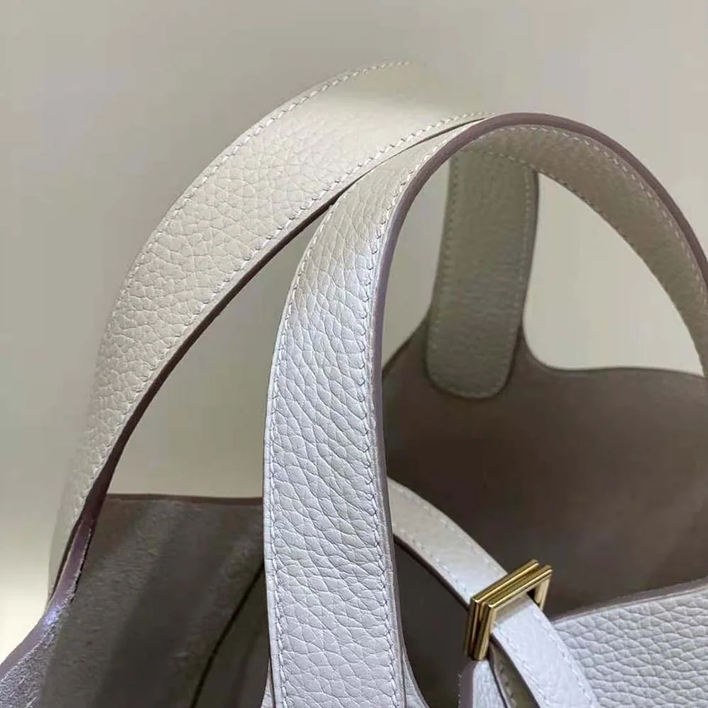 Hermes Picotin Lock 18cm in Clémence leather for Women in White Hermes Picotin Lock 18cm in Clémence leather for Women in White