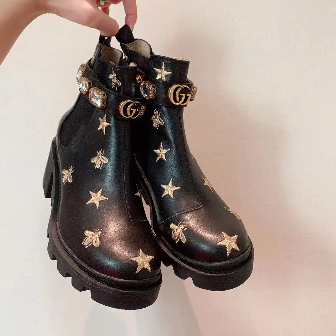 Gucci Star And Bee Embroidered Trip Ankle Boots Black