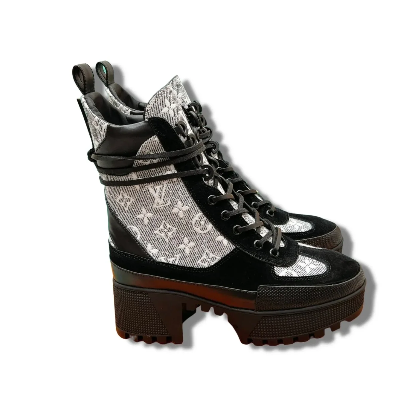 Louis Vuitton Laureate Desert Boots Grey Louis Vuitton Laureate Desert Boots Grey