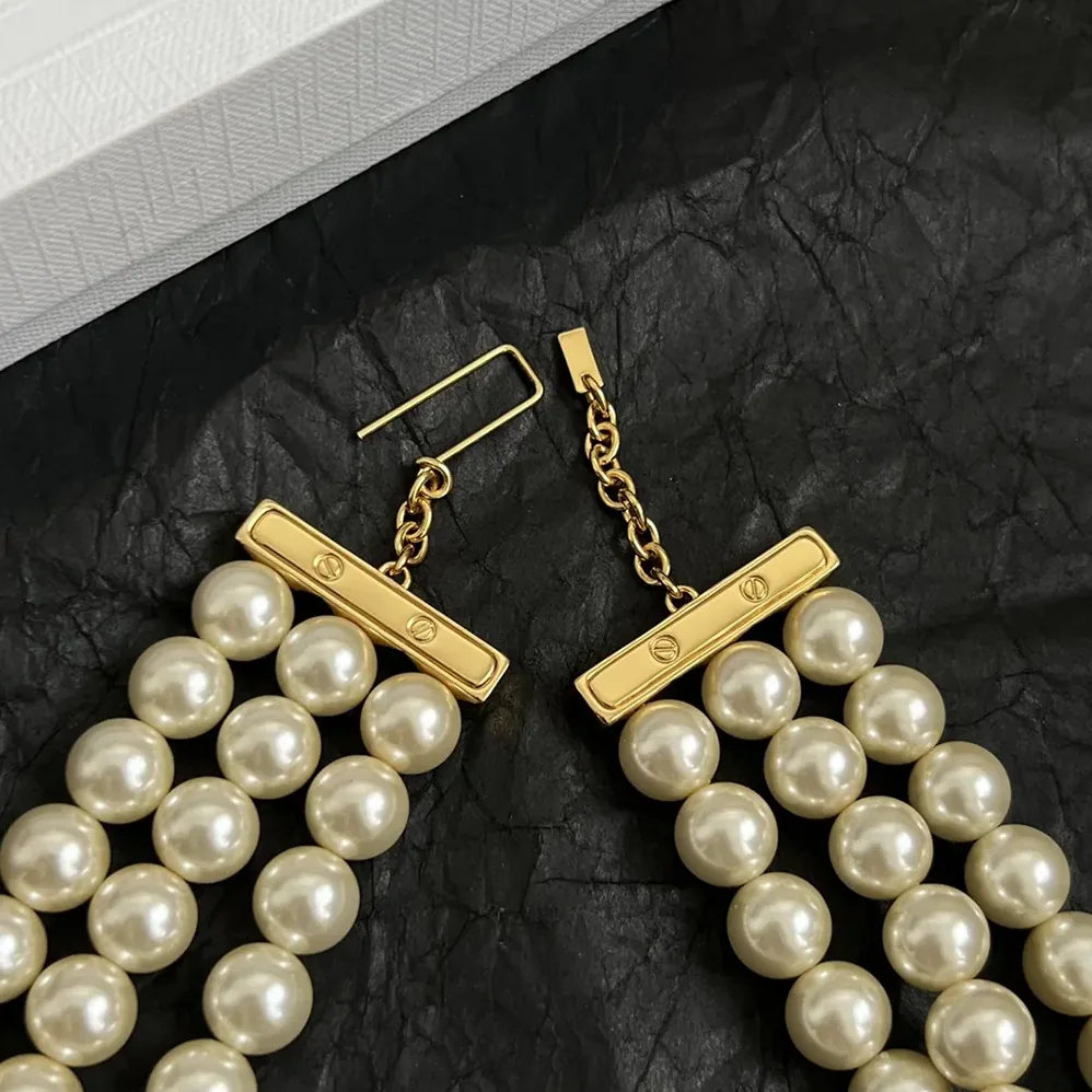 Celine Les Perles Celine Necklace in Resin Pearls Brass with Gold Finish and Steel for Women Celine Les Perles Celine Necklace in Resin Pearls Brass with Gold Finish and Steel for Women