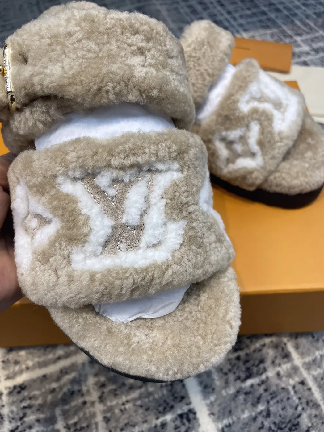 Louis Vuitton Paseo Flat Comfort Mule Grey for Women Louis Vuitton Paseo Flat Comfort Mule Grey for Women