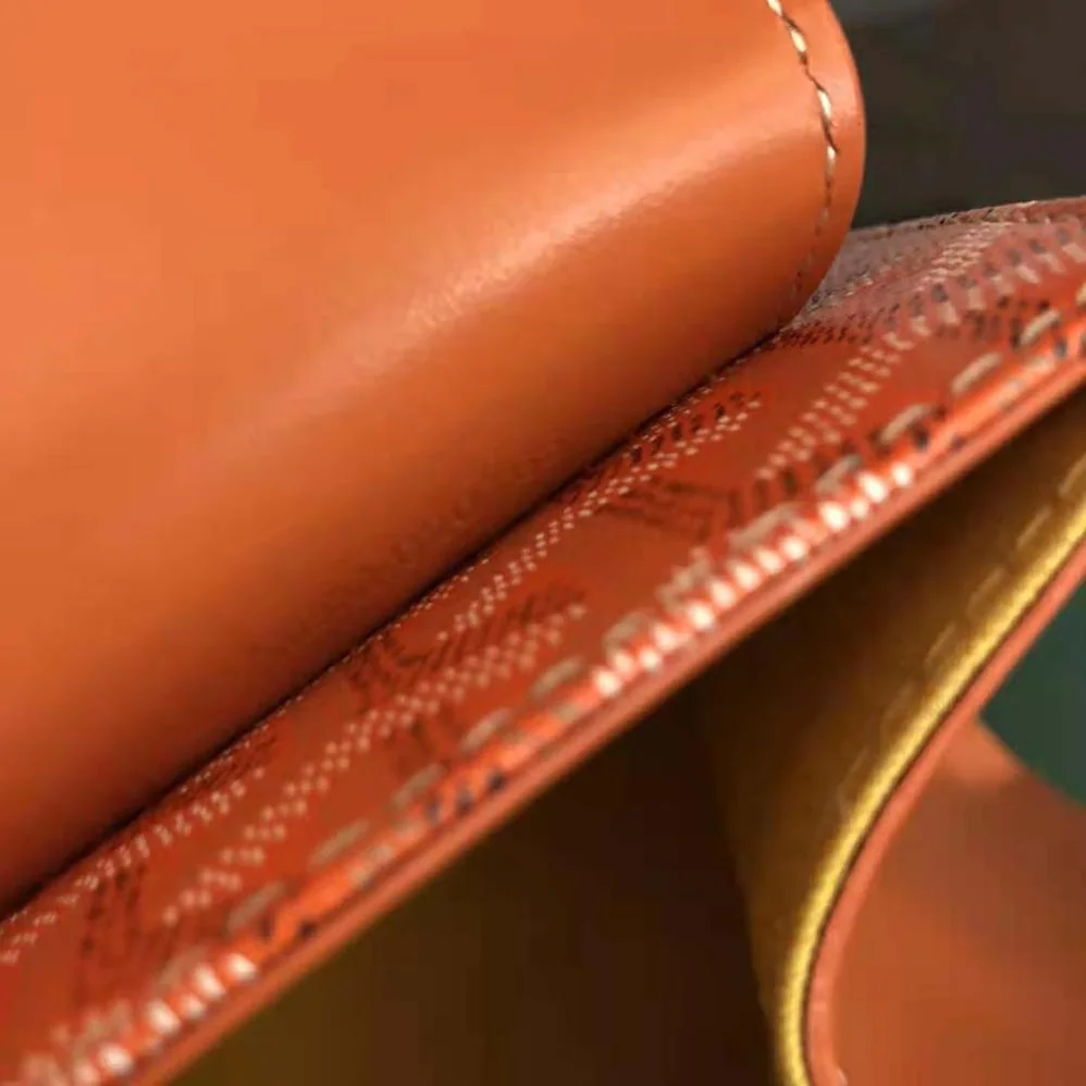 Goyard Sac Saïgon PM in Toile Goyardine & Clamecy Calfskin for Women in Orange Goyard Sac Saïgon PM in Toile Goyardine & Clamecy Calfskin for Women in Orange