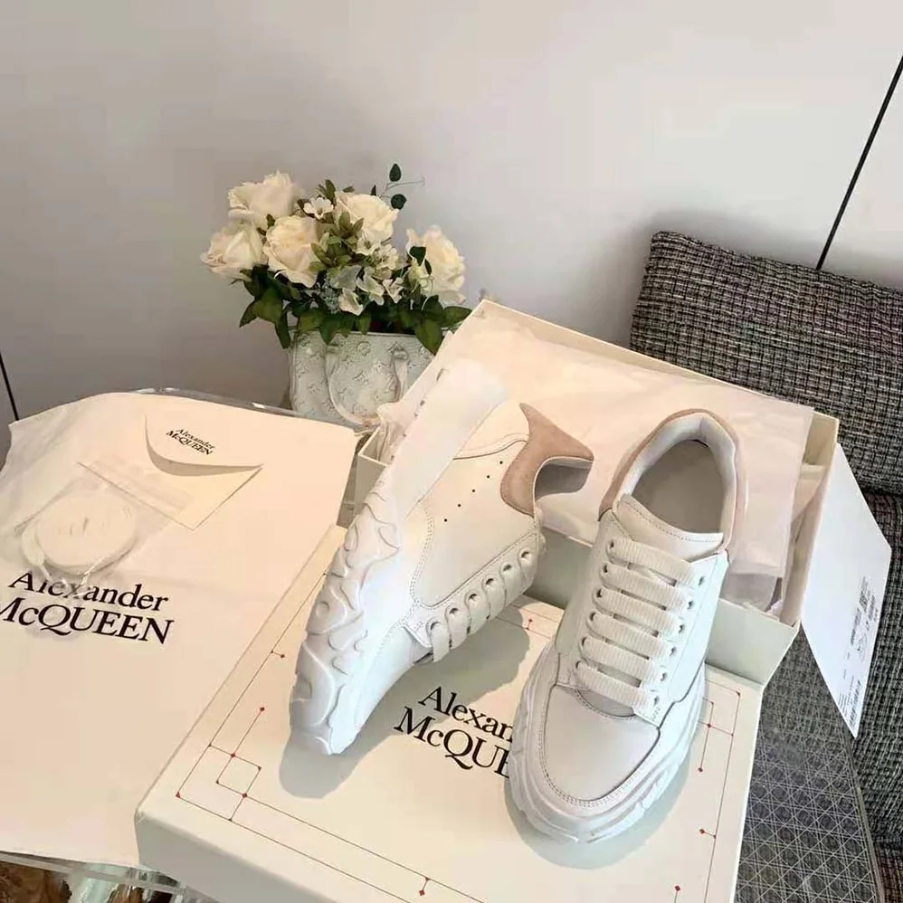 Alexander Mcqueen Court Trainer in Patchouli for Unisex in Pink