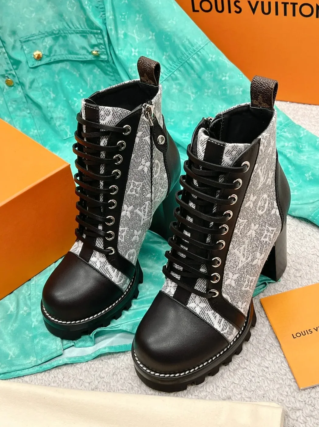 Louis Vuitton Star Trail Ankle Boots Grey 1AB2XH Louis Vuitton Star Trail Ankle Boots Grey 1AB2XH