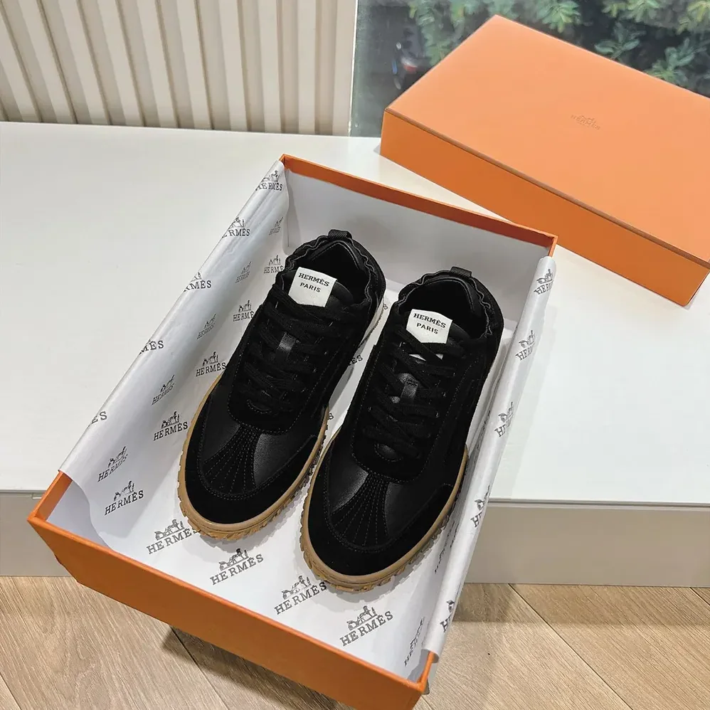 Hermes Jet Sneaker in Technical Canvas and Suede Goatskin for Unisex in Black