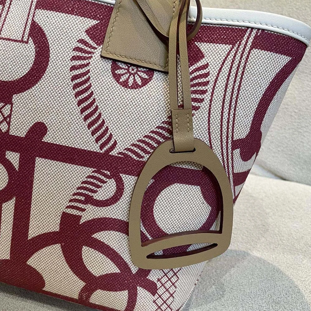 Hermes Steeple 25 Ecru Tote Bag for Unisex in Purple Hermes Steeple 25 Ecru Tote Bag for Unisex in Purple