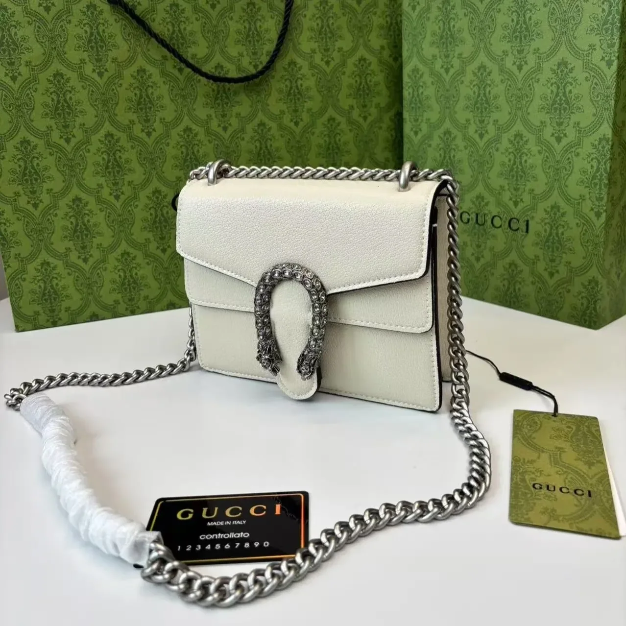 Gucci Dionysus Mini Shoulder Bag in White Silver Hardware Gucci Dionysus Mini Shoulder Bag in White Silver Hardware