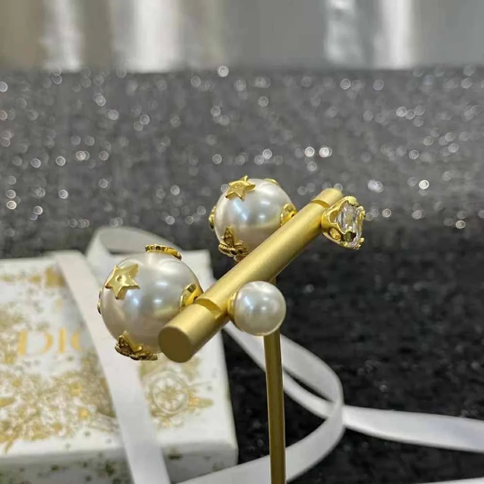 Dior Dior Tribales Earrings Gold-Finish Metal with White Resin Pearls and a Silver for Women in Tone Crystal Dior Dior Tribales Earrings Gold-Finish Metal with White Resin Pearls and a Silver for Women in Tone Crystal