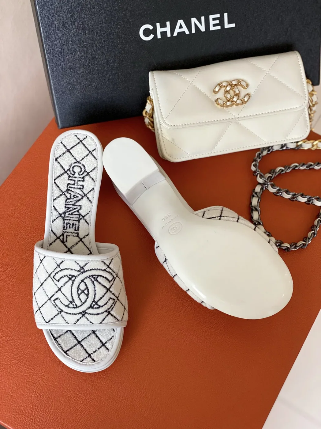Chanel Sandals White / Chanel Sandals White /