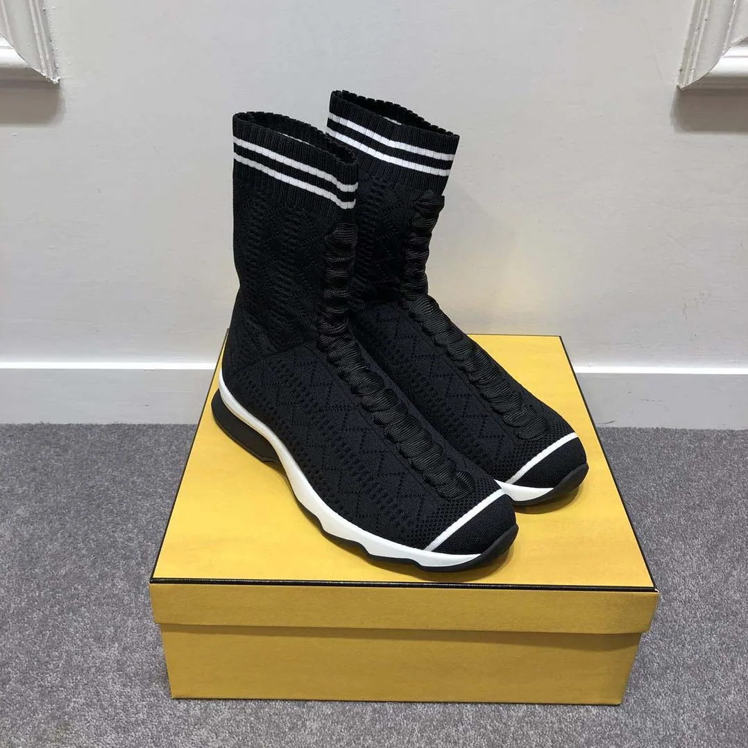 Fendi Fabric Sneakers Ribbed Edging Shoes for Women in Black Fendi Fabric Sneakers Ribbed Edging Shoes for Women in Black