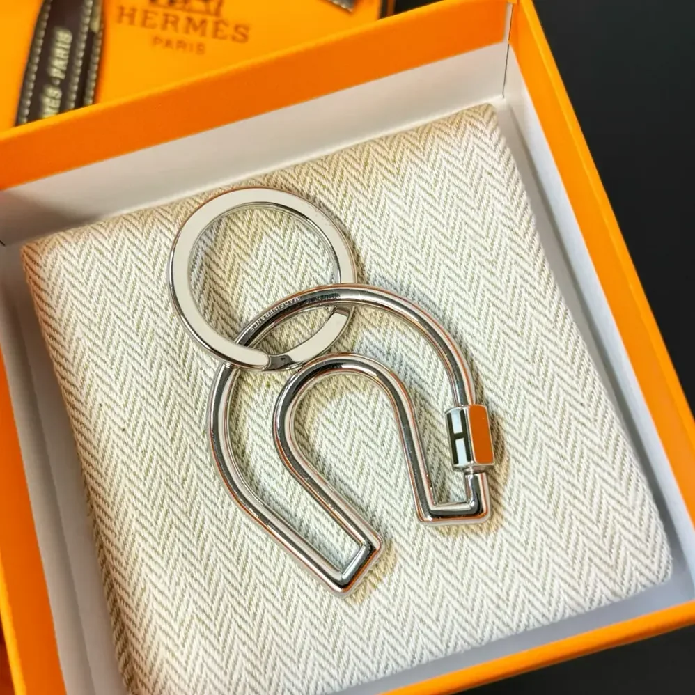 Hermes Fer A Cheval Key Ring for Unisex Hermes Fer A Cheval Key Ring for Unisex