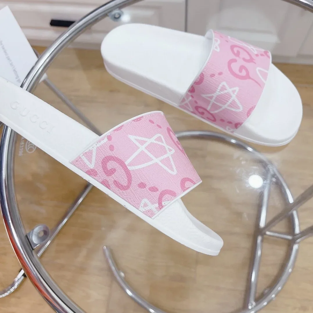 Gucci GG Stars Print Slide Sandal Pink And White for Women Gucci GG Stars Print Slide Sandal Pink And White for Women