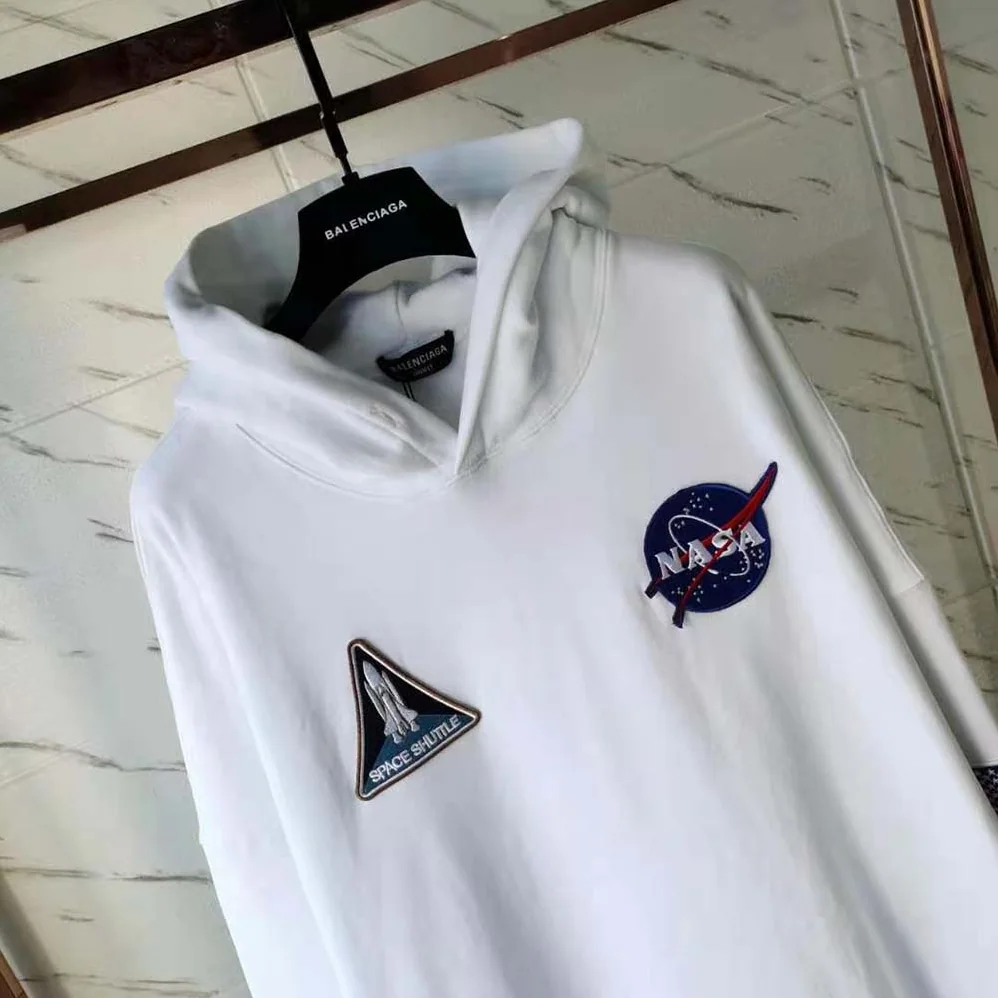 Balenciaga Space Boxy Hoodie in White Medium Fleece for Women Balenciaga Space Boxy Hoodie in White Medium Fleece for Women
