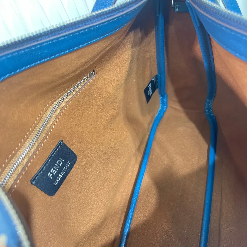 Fendi Simply Fendi Medium Blue Leather Bag for Unisex Fendi Simply Fendi Medium Blue Leather Bag for Unisex
