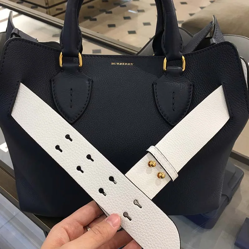 Burberry Large Leather Belt Bag for Women in Navy Burberry Large Leather Belt Bag for Women in Navy