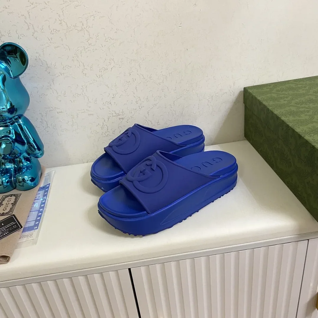 Gucci Interlocking G Slide Sandal Blue Gucci Interlocking G Slide Sandal Blue