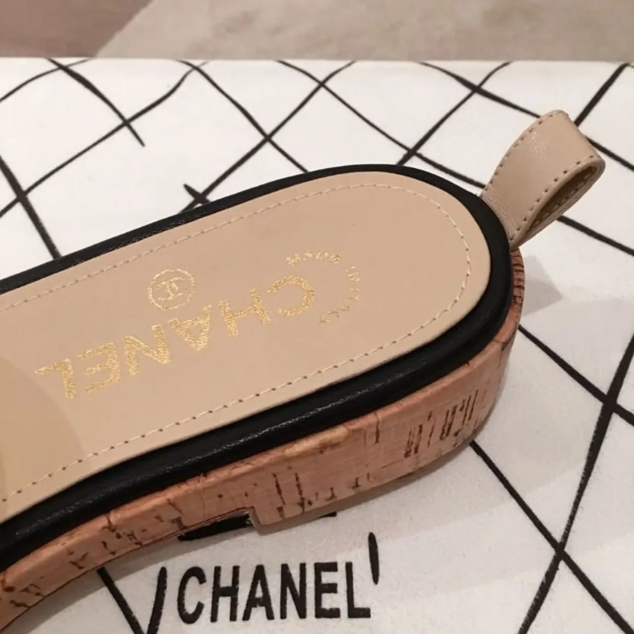 Chanel Woven Chain Cork Sandals Tweed Beige/Black , Shoes