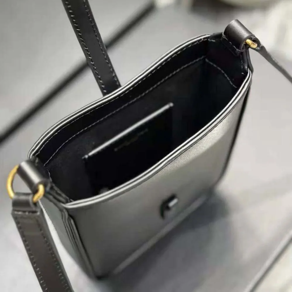 Saint Laurent YSL Le 5 à 7 Mini Vertical in Shiny Leather for Women in Black