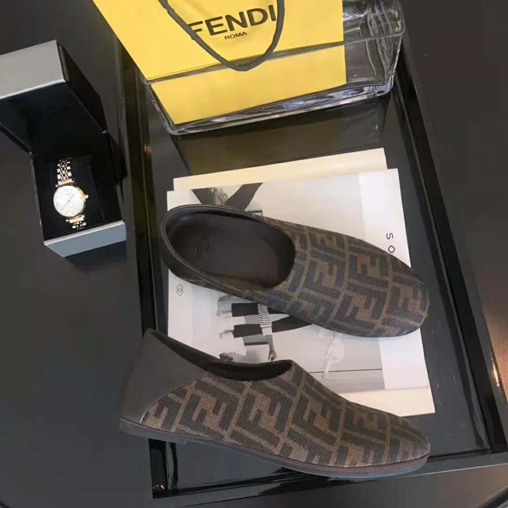 Fendi Signature Brown Fabric Slippers for Unisex Fendi Signature Brown Fabric Slippers for Unisex